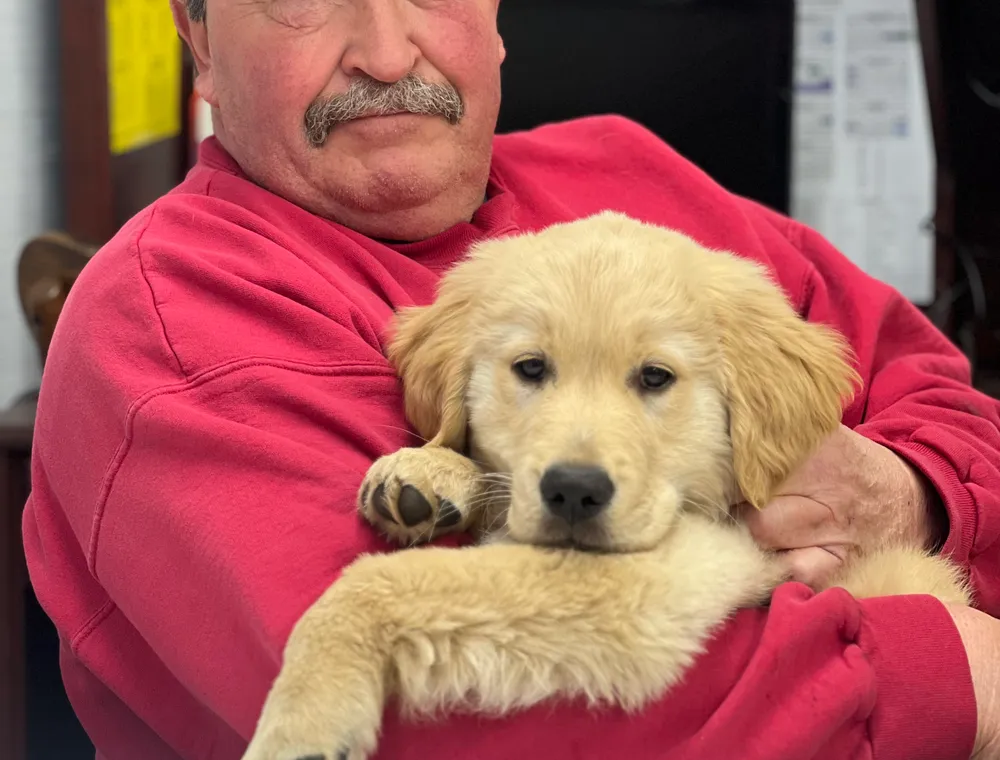 A warm welcome at Super Tire and Muffler in Cortland, OH